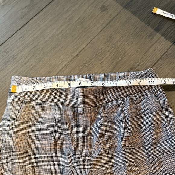 Babaton x Aritzia Atelier Slim Style Plaid Pants 31894 - Picture 12 of 16